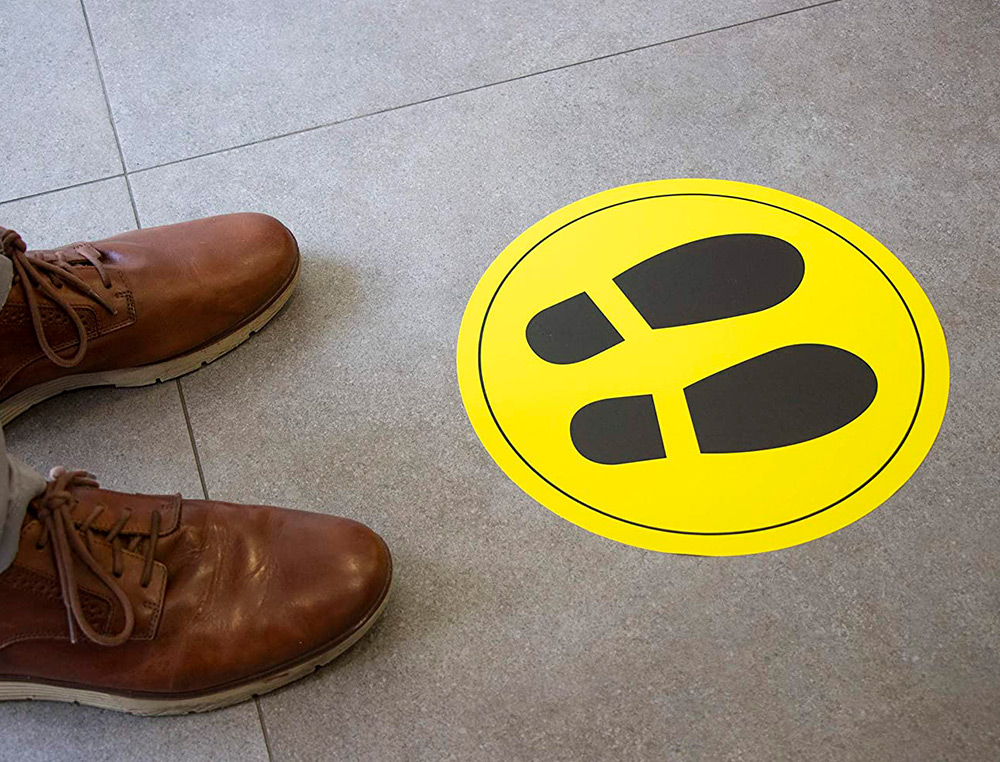 CIRCULO DE SEALIZACION ADHESIVO APLI PARA SUELO PVC 100 MC PIES COLOR AMARILLO/NEGRO DIAMETRO 30 CM