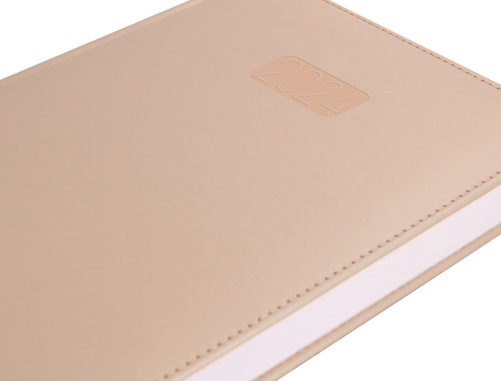 AGENDA ENCUADERNADA LIDERPAPEL CRETA 15X21 CM 2024 SEMANA VISTA COLOR NUDE PAPEL 70 GR