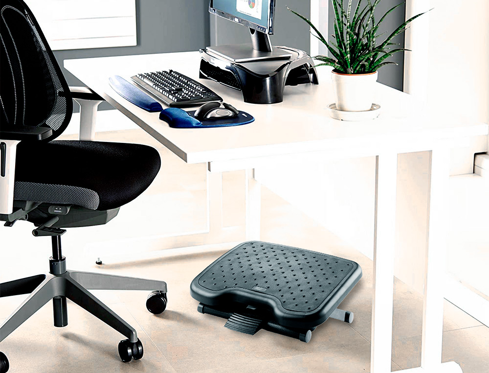 REPOSAPIES AJUSTABLE Q-CONNECT PREMIUM CON ALFOMBRILLA CAUCHO